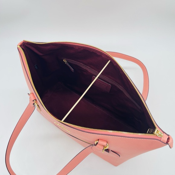 Coach Gallery Tote Bag - Picture 10 of 11